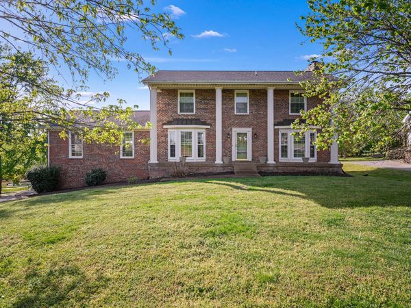 178 Allen Dr, Hendersonville, TN 37075
