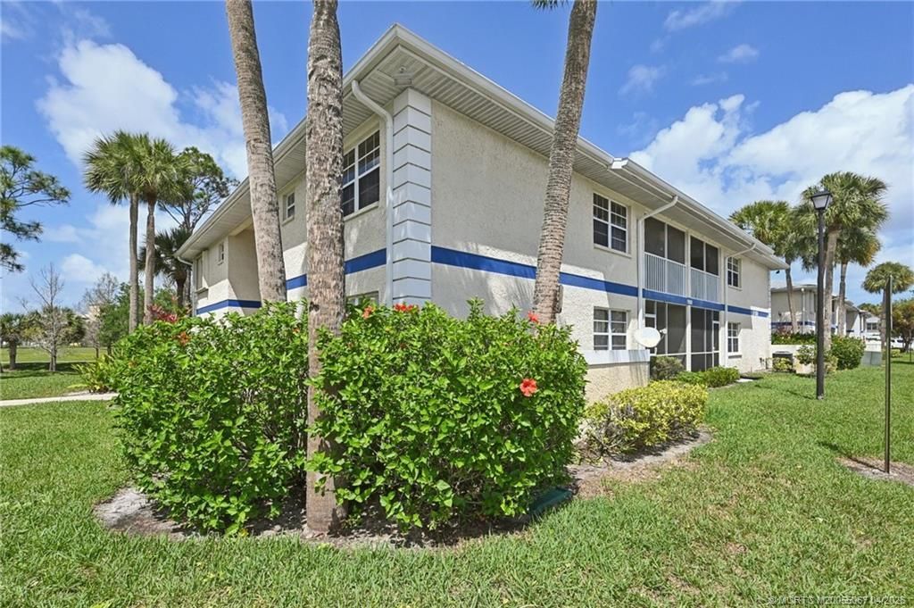 1506 SE Royal Green Circle, Unit 201, Port Saint Lucie, FL 34952 Photo