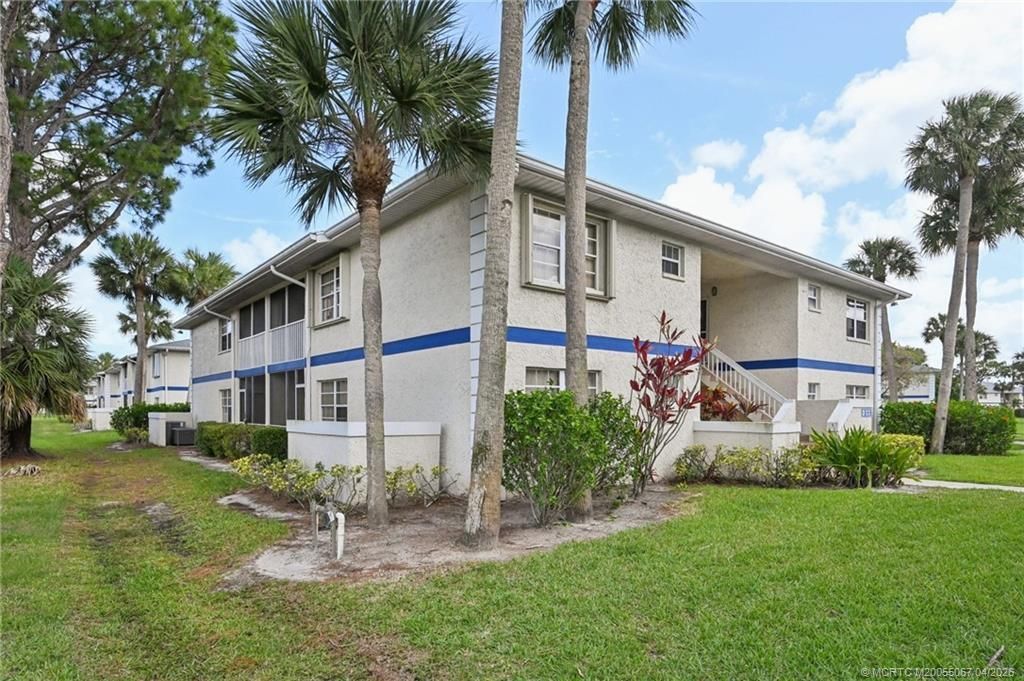 1506 SE Royal Green Circle, Unit 201, Port Saint Lucie, FL 34952 Photo