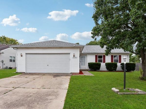 3103 Timberline Drive , Champaign, IL 61822