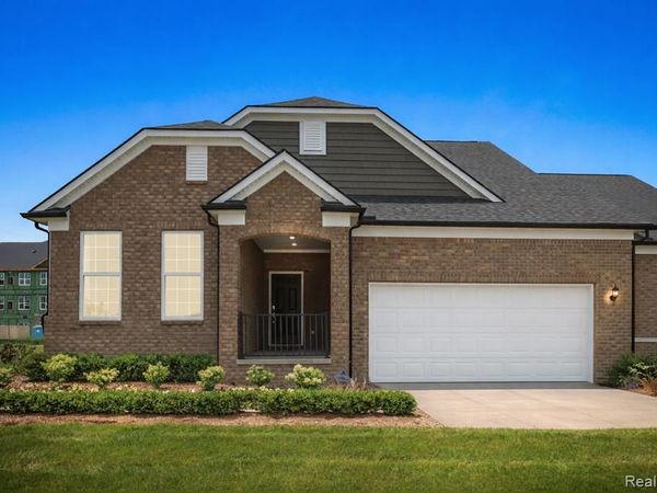 42807 Arbor Drive, Clinton Twp, MI 48038
