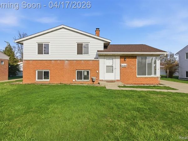 34580 Viceroy Drive, Sterling Heights, MI 48310
