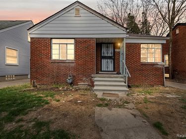 18734 Stahelin Avenue, Detroit, MI 48219