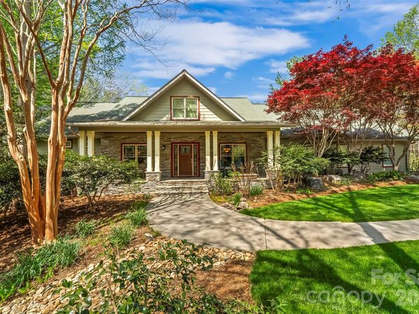 1668 Southpointe Drive, Unit 119, Morganton, NC 28655