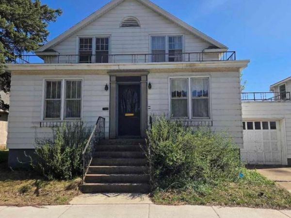 726 3rd St. S, Virginia, MN 55792