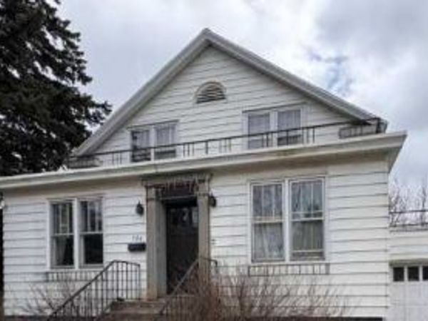 726 3rd St. S, Virginia, MN 55792