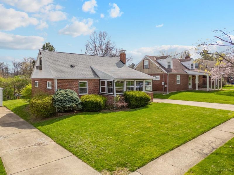 1710 Krylon Drive, Reading, OH 45215 Photo 2