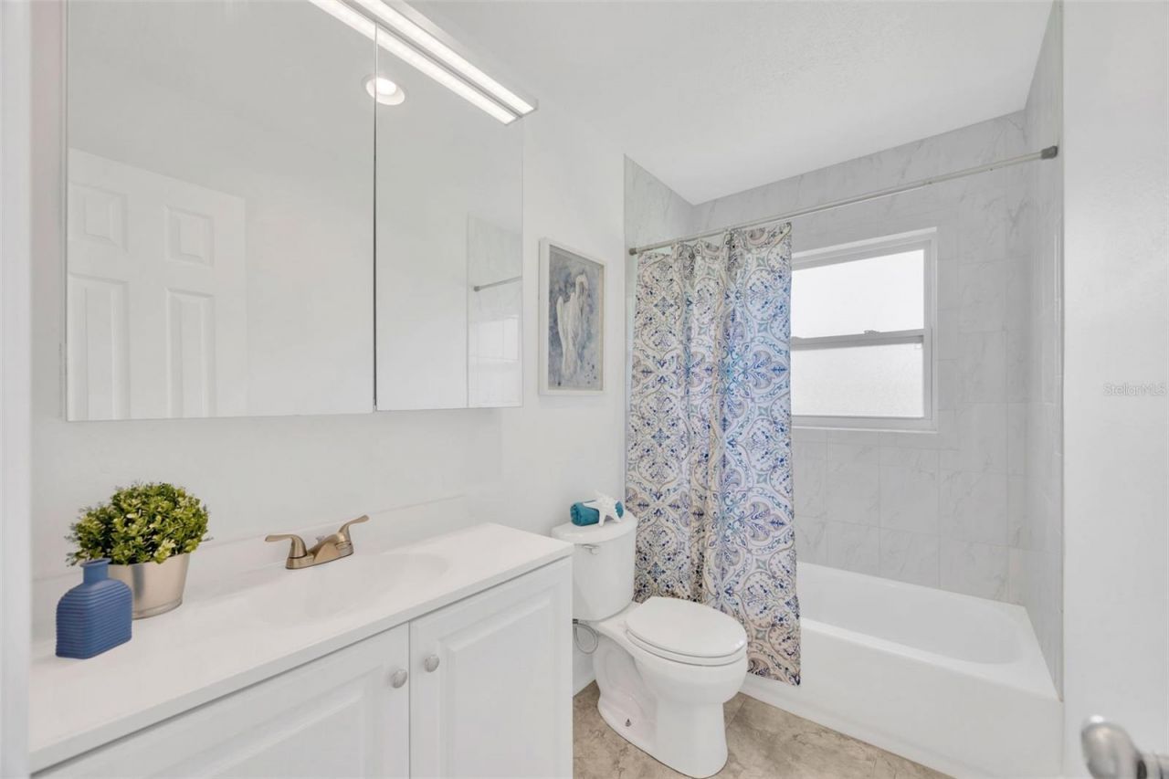 9935 River Drive , Gibsonton, FL 33534 Photo