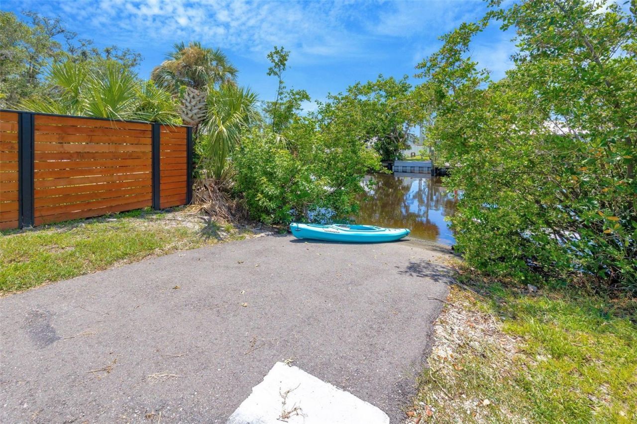 9935 River Drive , Gibsonton, FL 33534 Photo