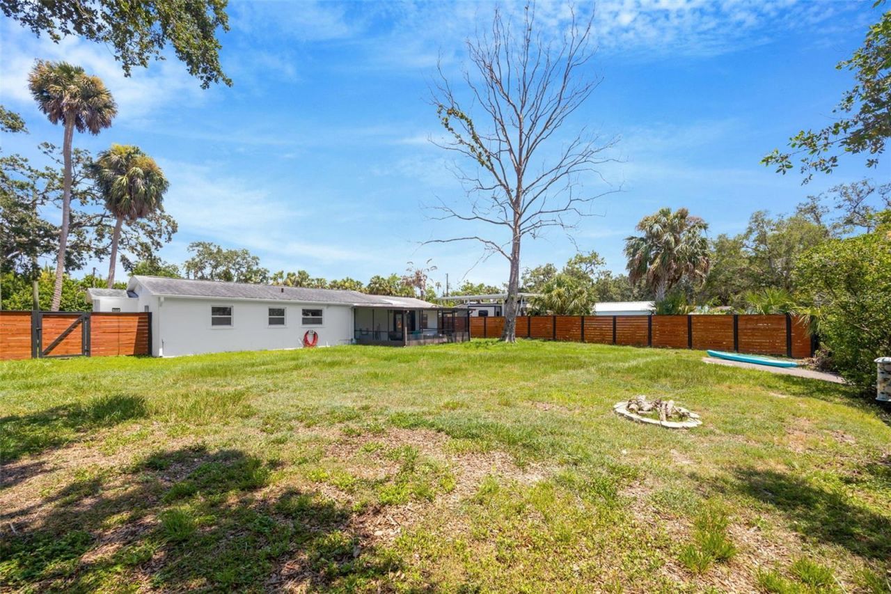 9935 River Drive , Gibsonton, FL 33534 Photo