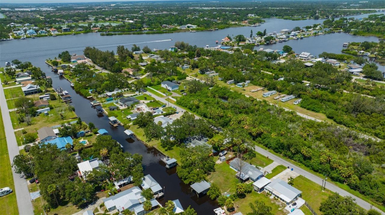 9935 River Drive , Gibsonton, FL 33534 Photo