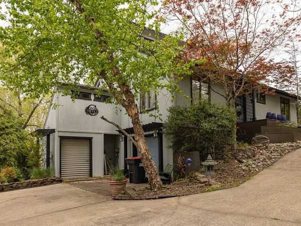 22000 Wildflower Road, Springdale, AR 72764