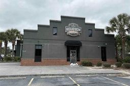 10435 N Kings Hwy. photo 4