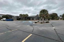 10435 N Kings Hwy. photo 4