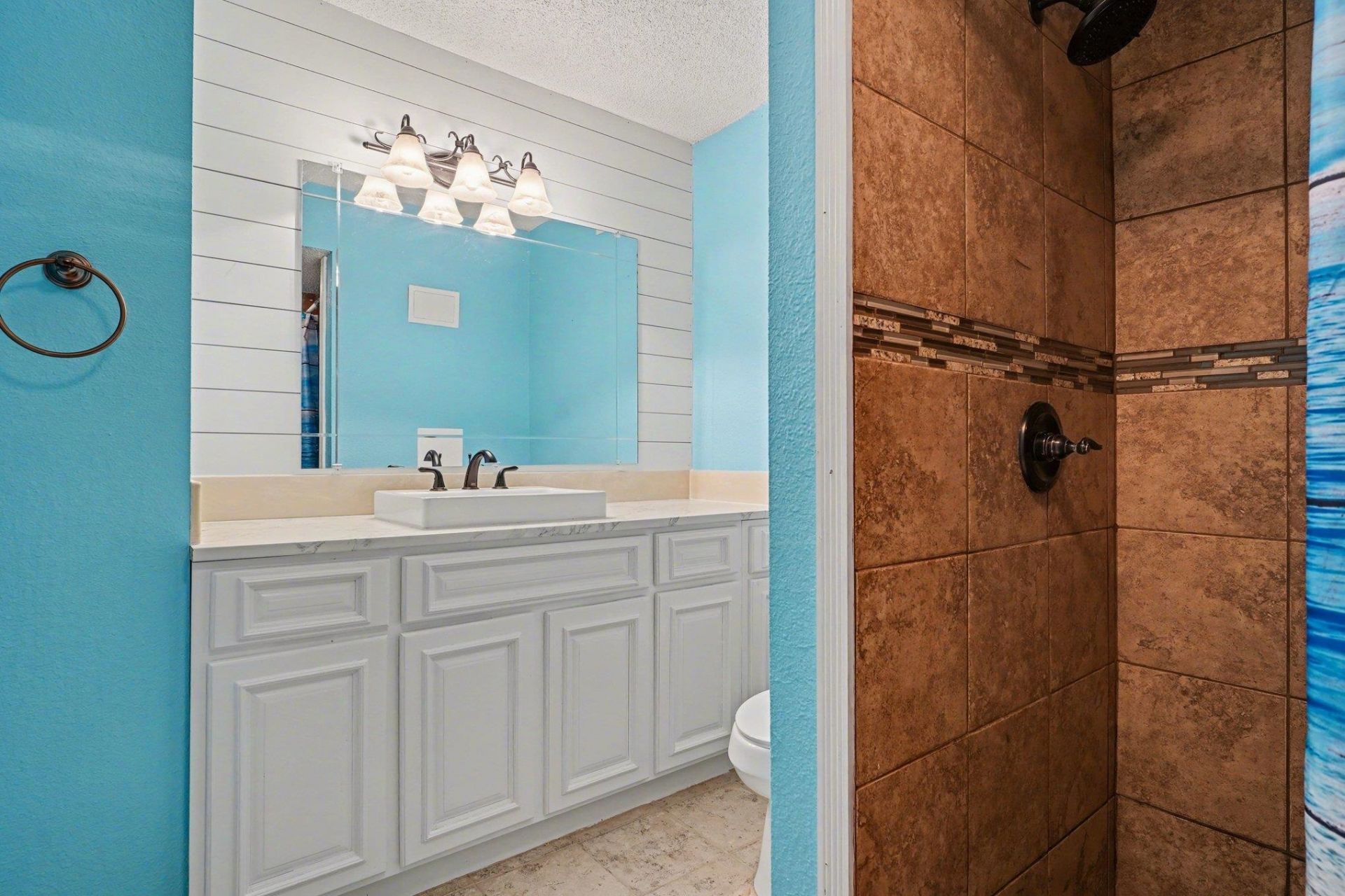 1000 11th Ave. N Photo 17