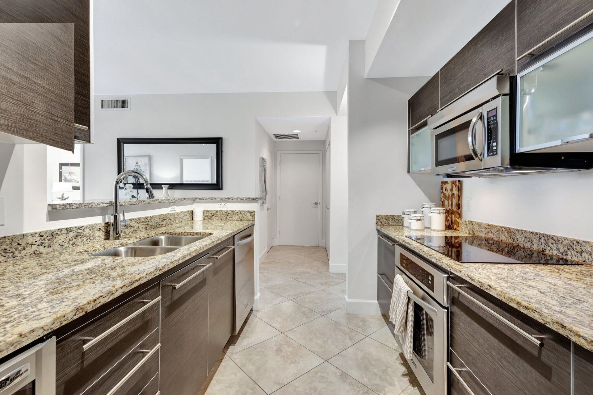 550 Okeechobee Boulevard, West Palm Beach, FL 33401 Photo