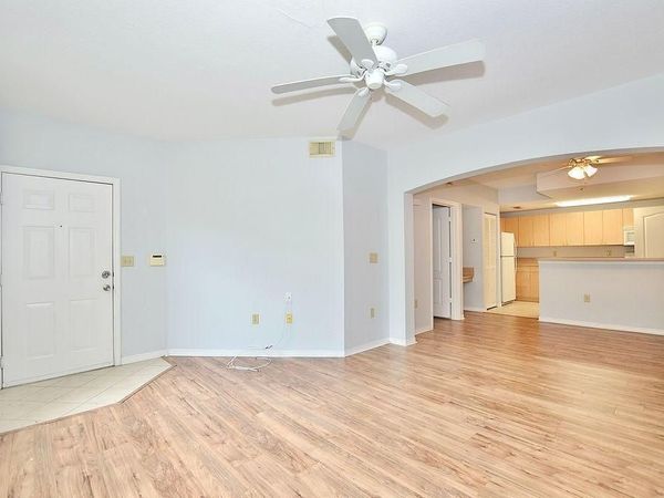 114 SW Peacock Boulevard, Unit 8105, Port St. Lucie, FL 34986