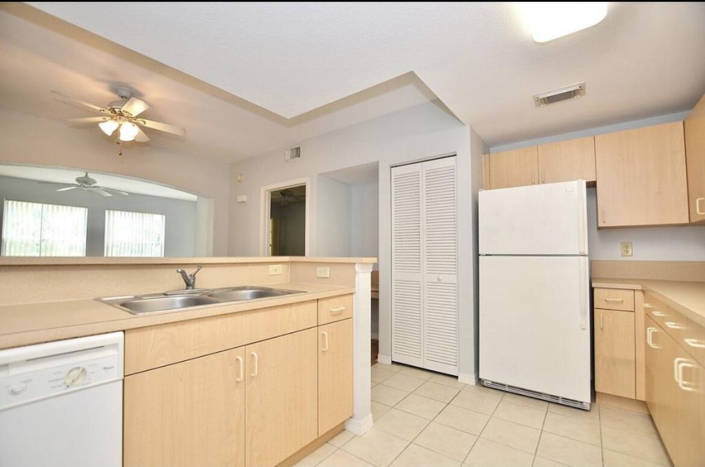 114 SW Peacock Boulevard, Unit 8105, Port Saint Lucie, FL 34986 Photo