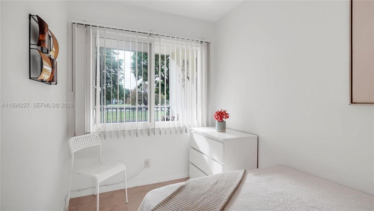 100 SW 130th Ter, Unit 204C, Pembroke Pines, FL 33027 Photo