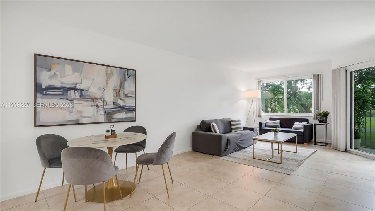 100 SW 130th Ter, Unit 204C, Pembroke Pines, FL 33027 Photo