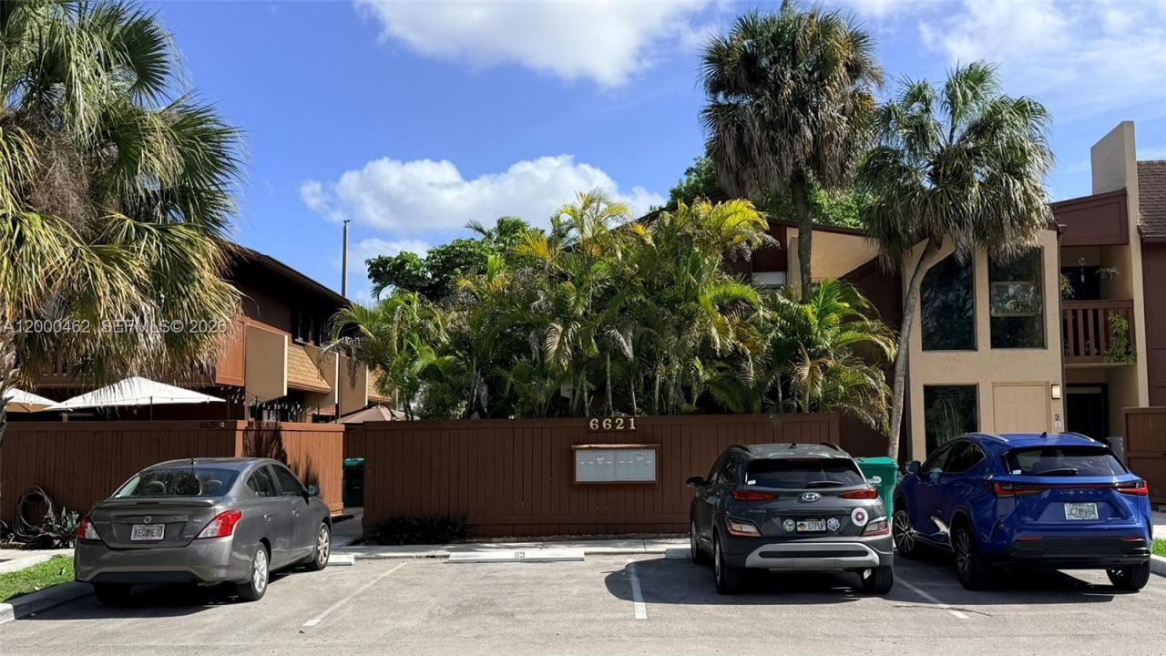 6621 SW 116th Pl, Unit A2, Miami, FL 33173 Photo