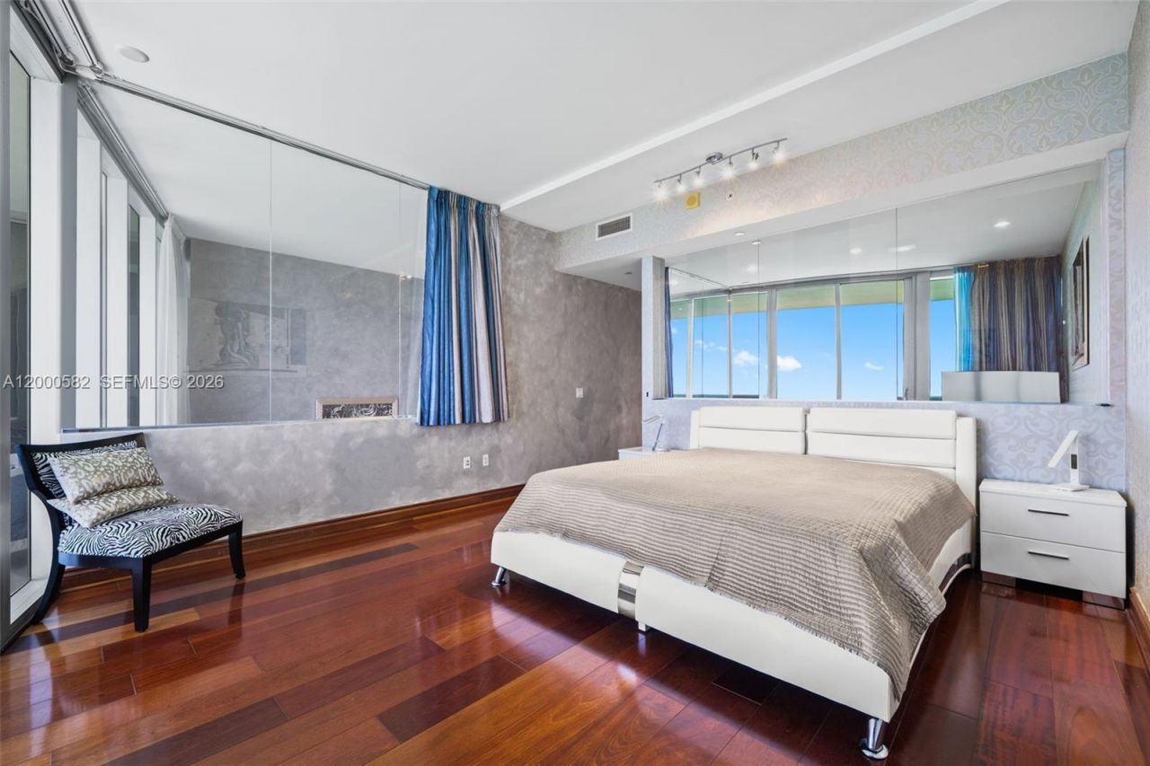 17121 Collins Ave, Unit PH4406, Sunny Isles Beach, FL 33160 Photo