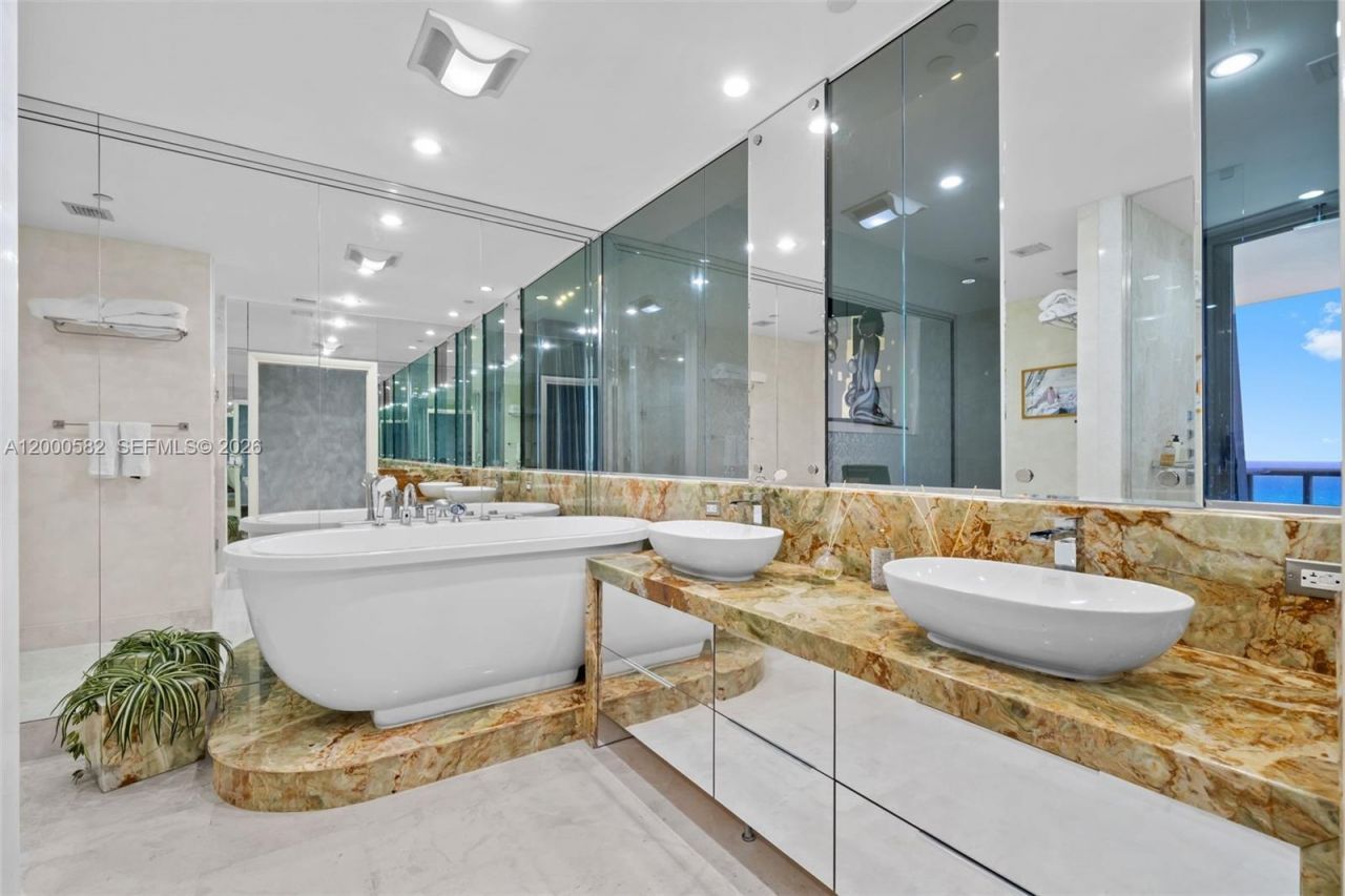 17121 Collins Ave, Unit PH4406, Sunny Isles Beach, FL 33160 Photo