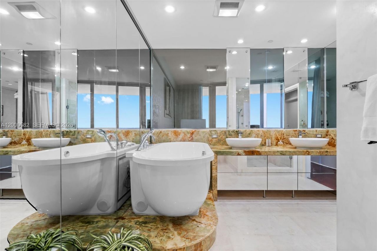 17121 Collins Ave, Unit PH4406, Sunny Isles Beach, FL 33160 Photo