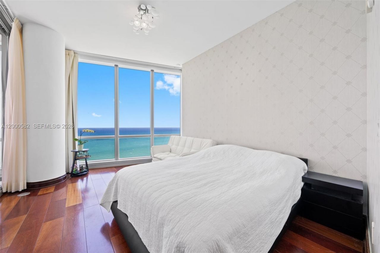 17121 Collins Ave, Unit PH4406, Sunny Isles Beach, FL 33160 Photo