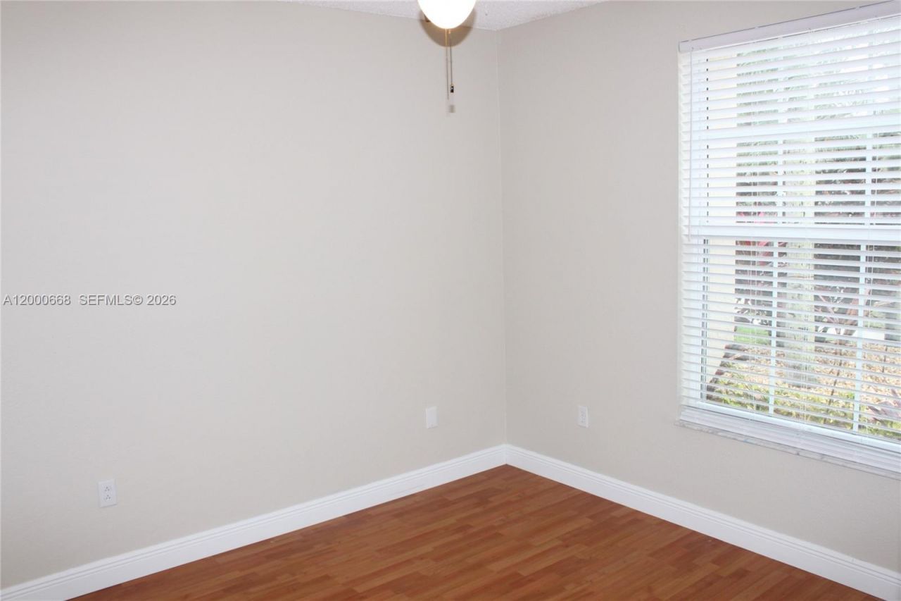 1325 NW 192nd Ter, Unit 1325, Pembroke Pines, FL 33029 Photo