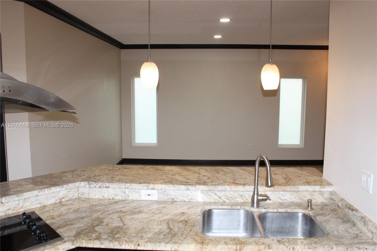 1325 NW 192nd Ter, Unit 1325, Pembroke Pines, FL 33029 Photo