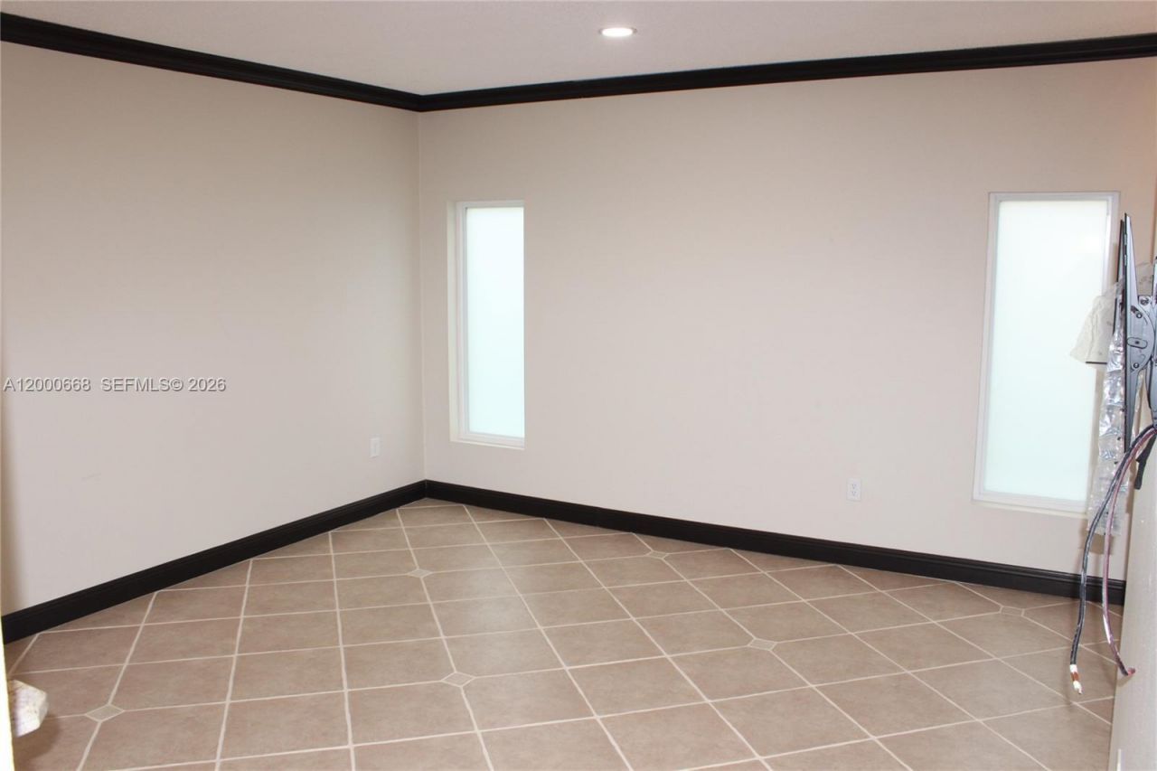 1325 NW 192nd Ter, Unit 1325, Pembroke Pines, FL 33029 Photo