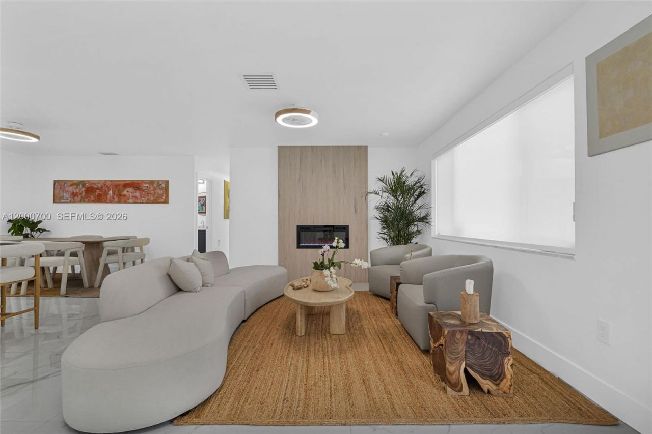 7142 SW 65th Ave, South Miami, FL 33143 Photo