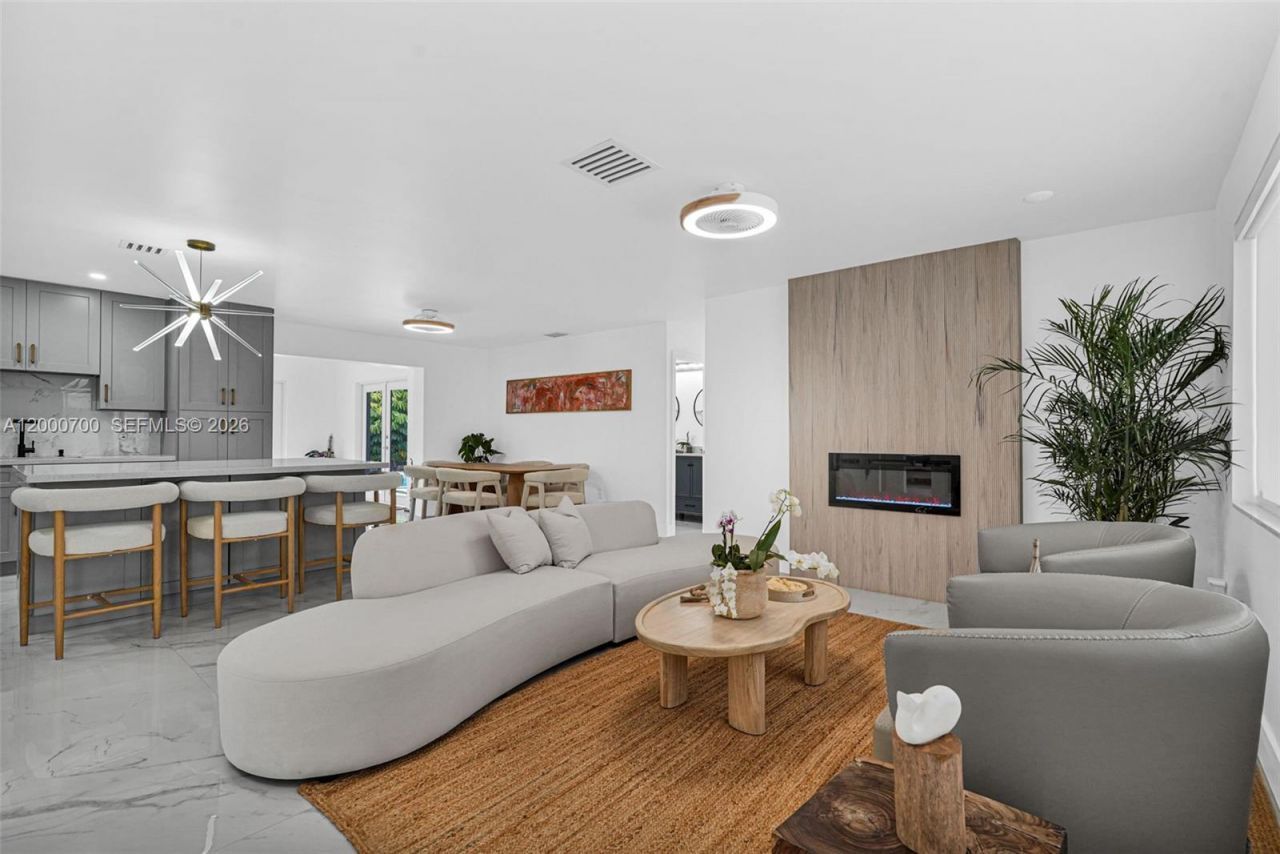 7142 SW 65th Ave, South Miami, FL 33143 Photo