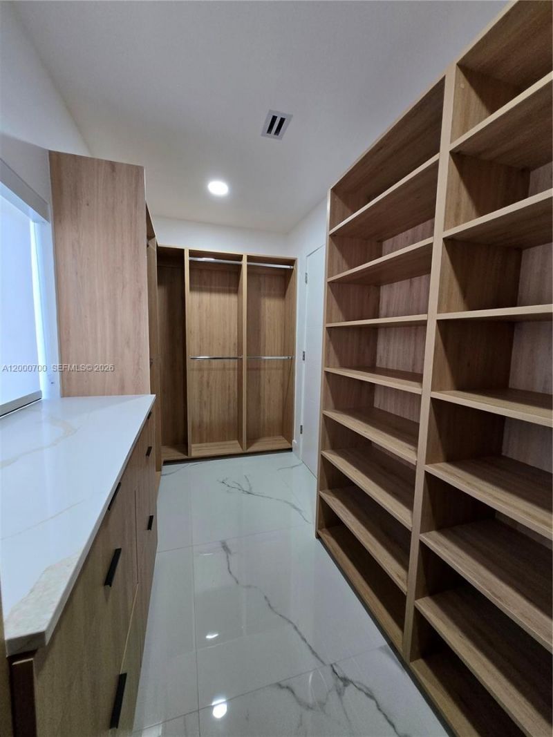 7142 SW 65th Ave, South Miami, FL 33143 Photo