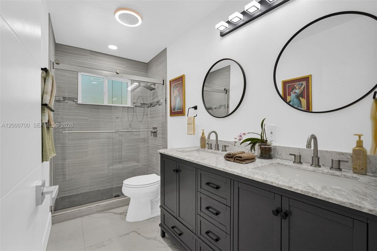 7142 SW 65th Ave, South Miami, FL 33143 Photo