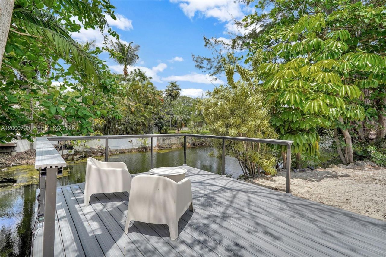 7142 SW 65th Ave, South Miami, FL 33143 Photo