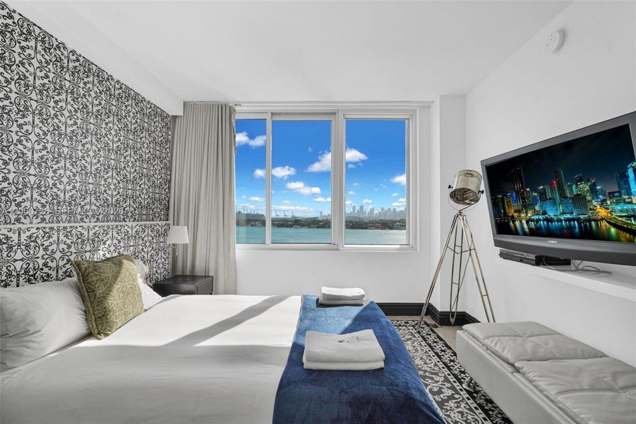 1100 West Ave, Unit 916, Miami Beach, FL 33139 Photo