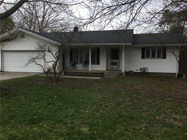 56 Munson Street, Le Roy, NY 14482