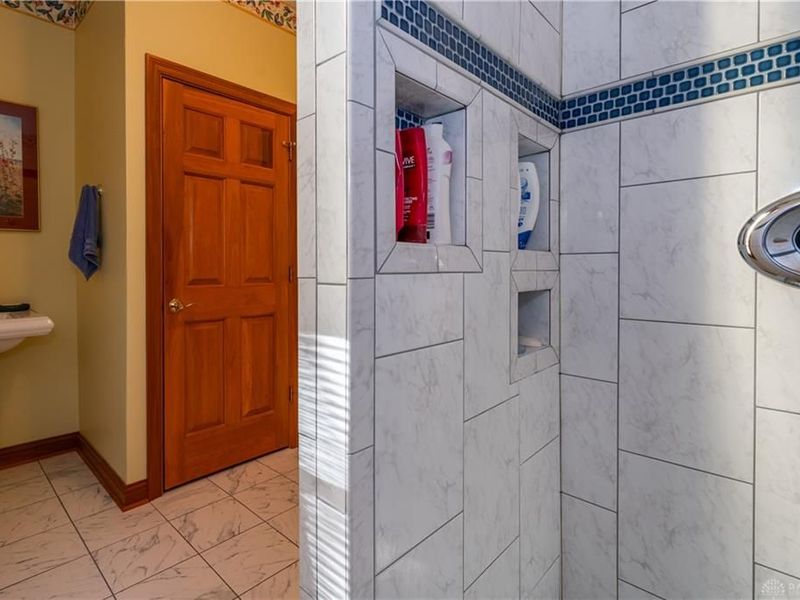 3955 Oakview Drive, Beavercreek, OH 45430 Photo 40