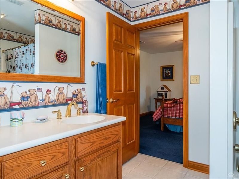 3955 Oakview Drive, Beavercreek, OH 45430 Photo 54