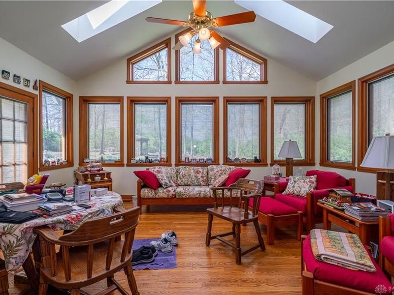 3955 Oakview Drive, Beavercreek, OH 45430 Photo 6