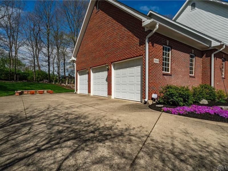 3955 Oakview Drive, Beavercreek, OH 45430 Photo 66