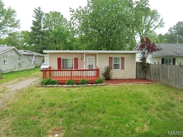 939 Green Mount Lane , Belleville, IL 62269