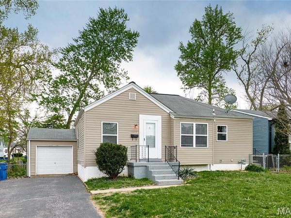 10214 Saint Anthony Lane , St Ann, MO 63074