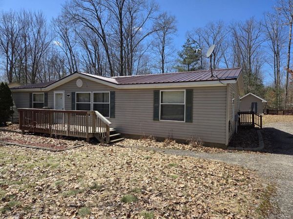 140 Winding Drive, Houghton Lake, MI 48629