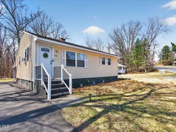 6129 Johnston Road, Slingerlands, NY 12159