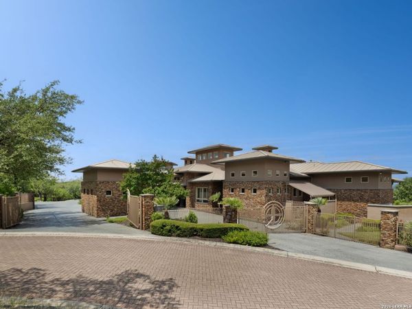 11 Davenport Ln, San Antonio, TX 78257