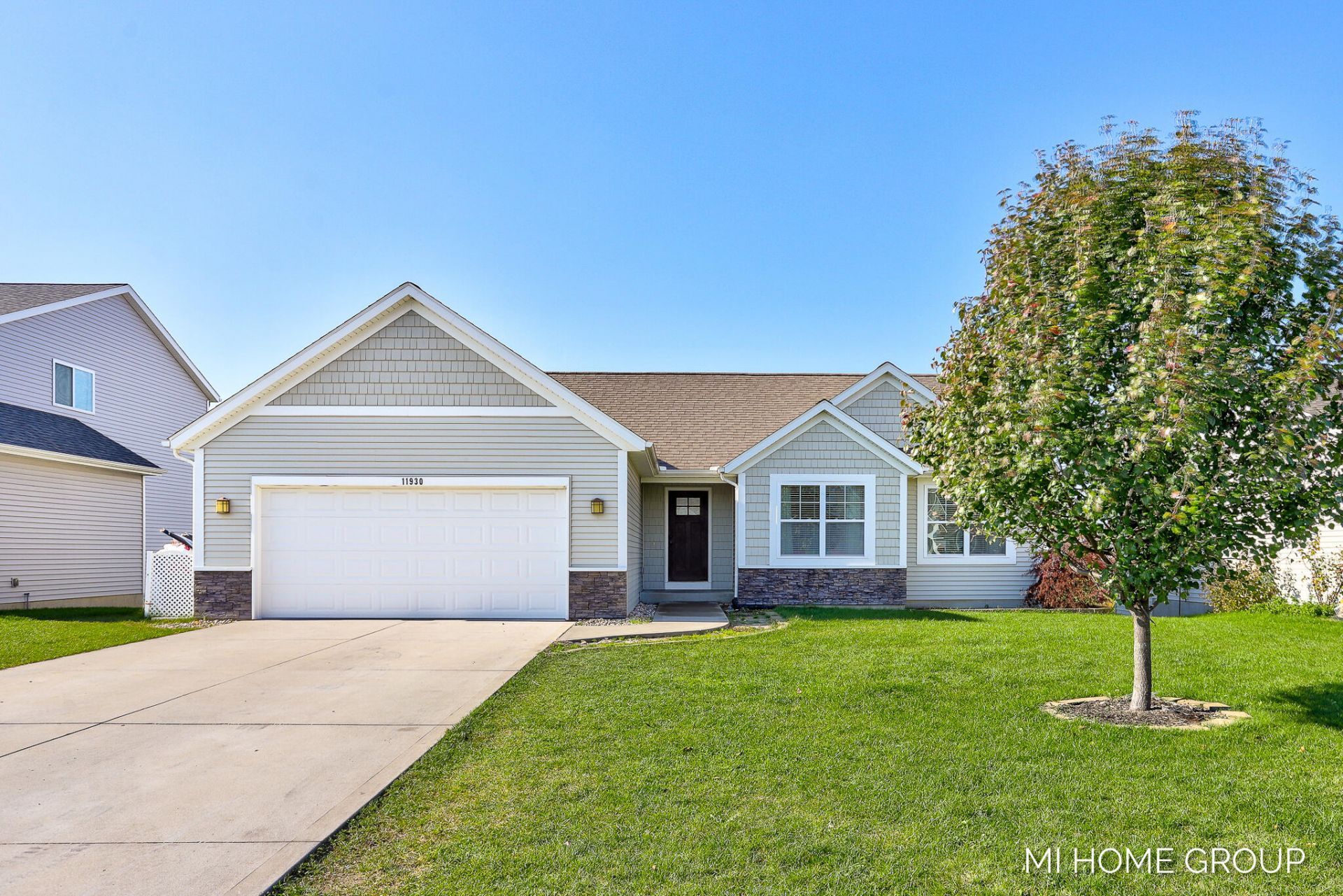 11930 Maplegrove Drive, Holland, MI 49424 Main Photo