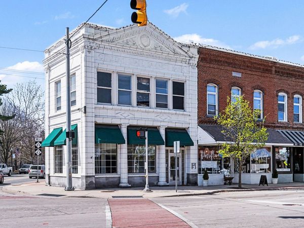 111 N Main Street, Plainwell, MI 49080